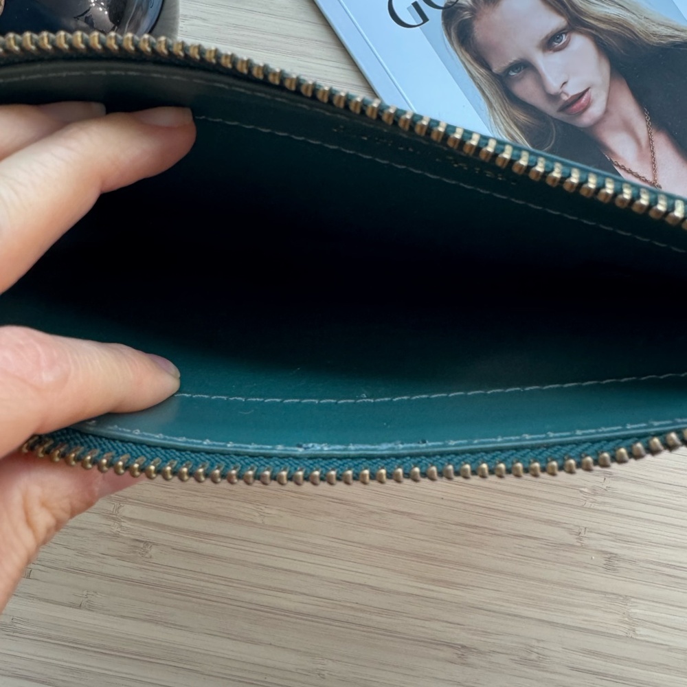 Jolie Pochette Pour Voyager Leather Clutch Bag From & Other Stories View 5